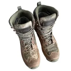 Cabela display picture 1